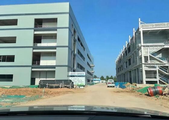 kwaliteit Vervaardiging Hoge sterkte laag legering Geverfd/gegalvaniseerd staalcomponent Bolt/gesweisde verbinding Prefab staalstructuur fabriek