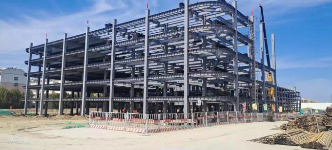 Hoogwaardige geprefabriceerde staalconstructie Gebouwbouw Meerdere verdiepingen Grote werkplaats Koudopslag Metalen schuur 2